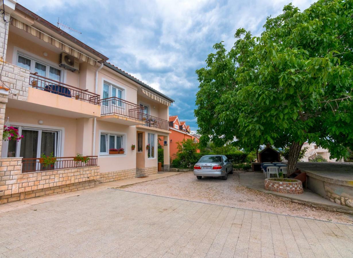 689 Banjol Apartment Exterior photo